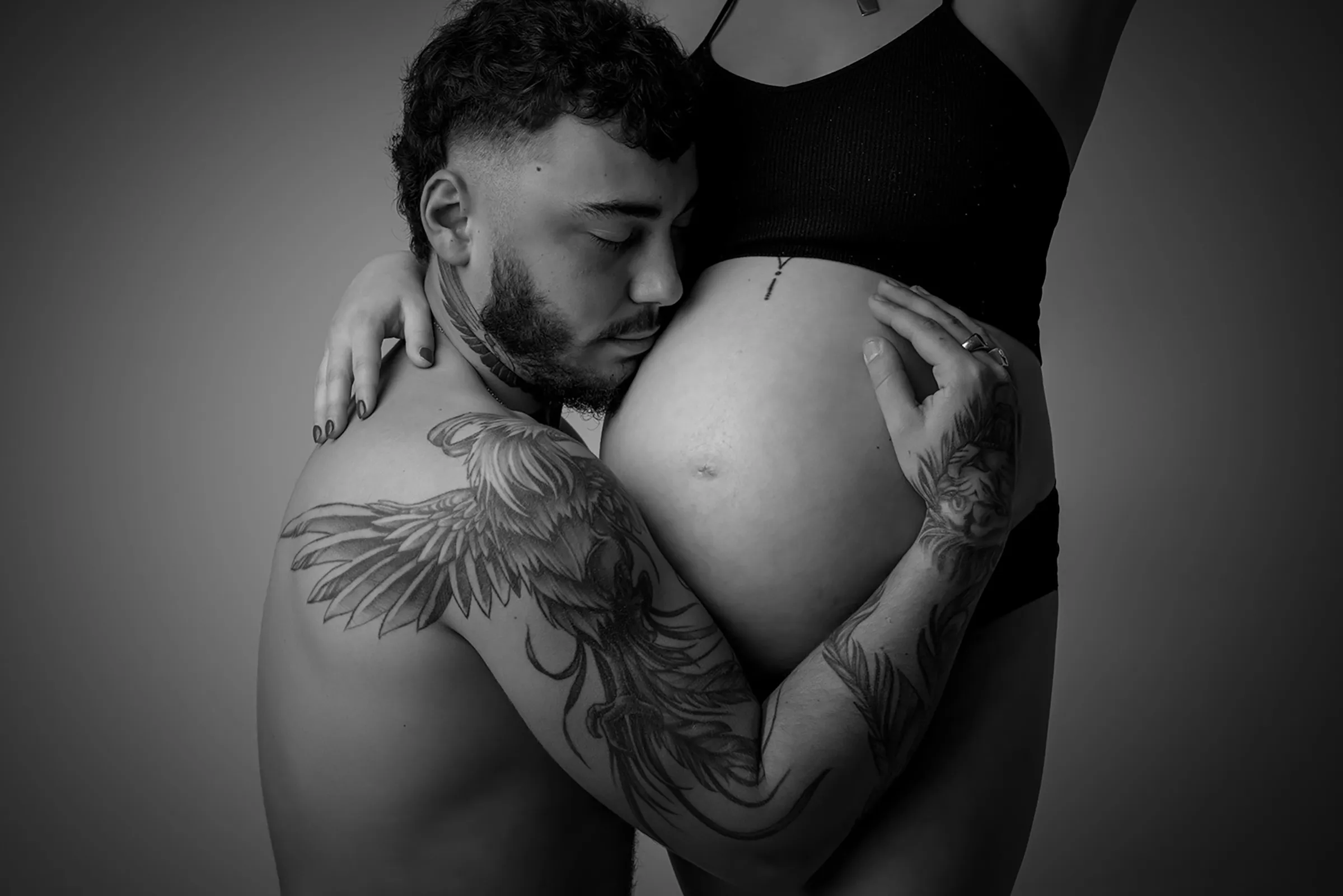 photographe grossesse montelimar séance femme enceinte studio drôme