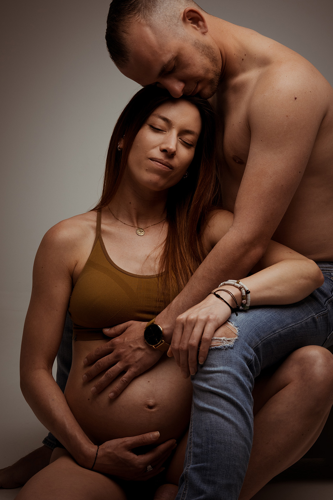 Séance photo femme enceinte Valence – photo grossesse en couple