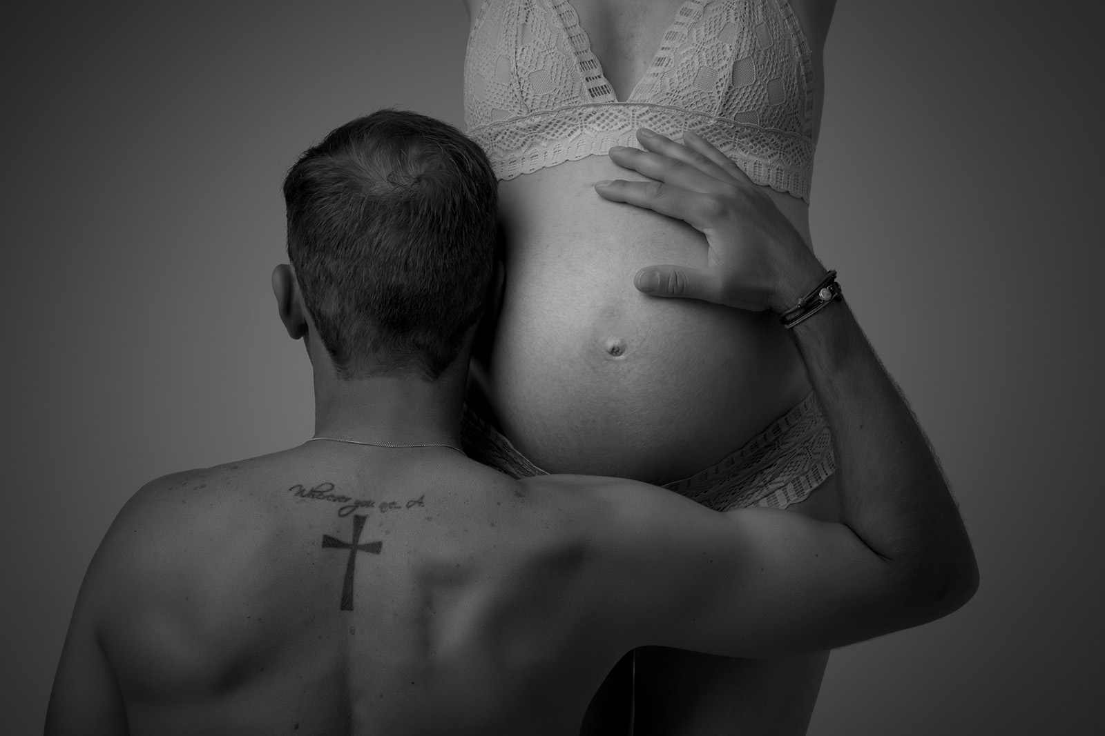 seance-photo-grossesse-femme-enceinte-naissance-montelimar-valence-drome-ardeche-Atelier de Céline